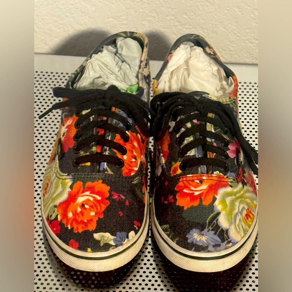 Vans Floral Women’s Sneaker Shoes